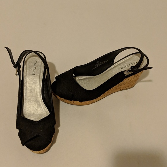 Maurices - Picture 1 of 2